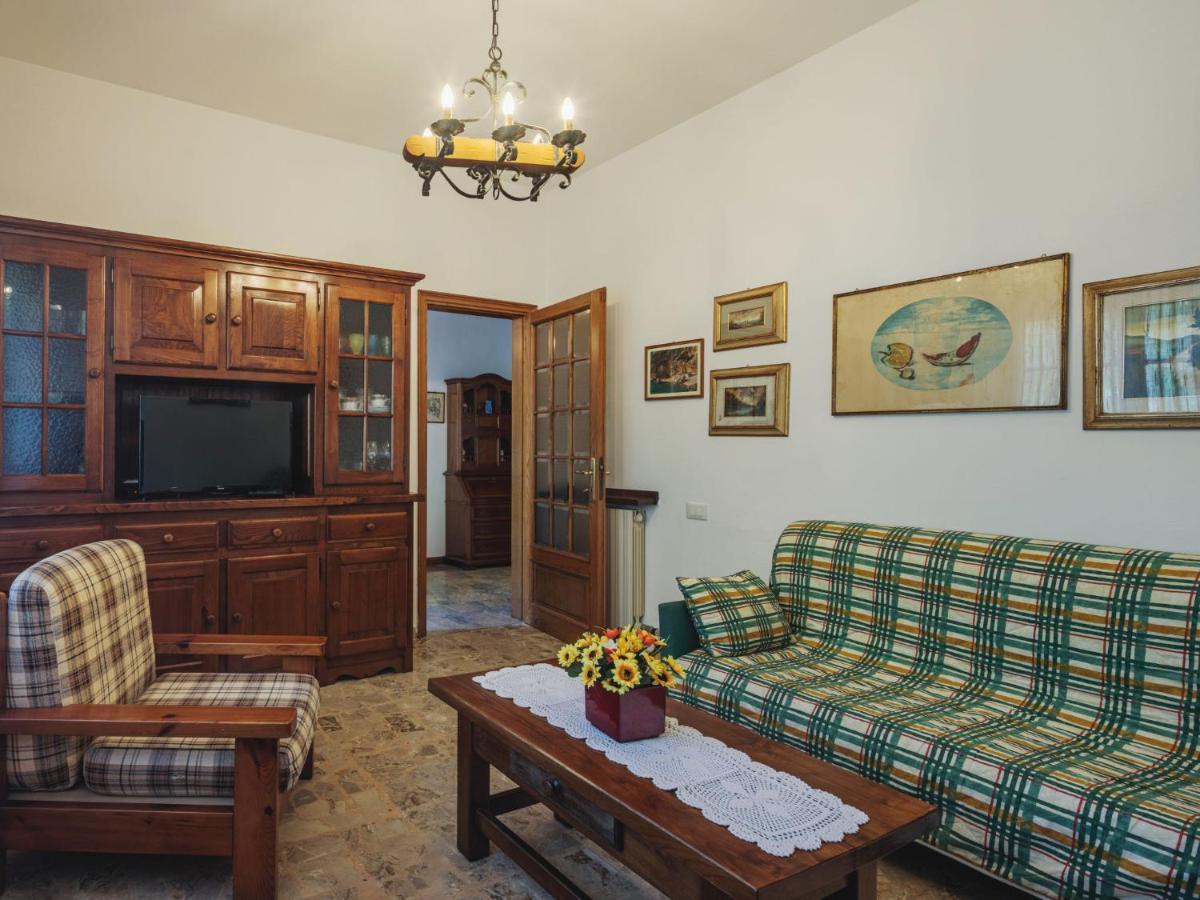Apartment Barbara By Interhome Corsanico-Bargecchia Bagian luar foto